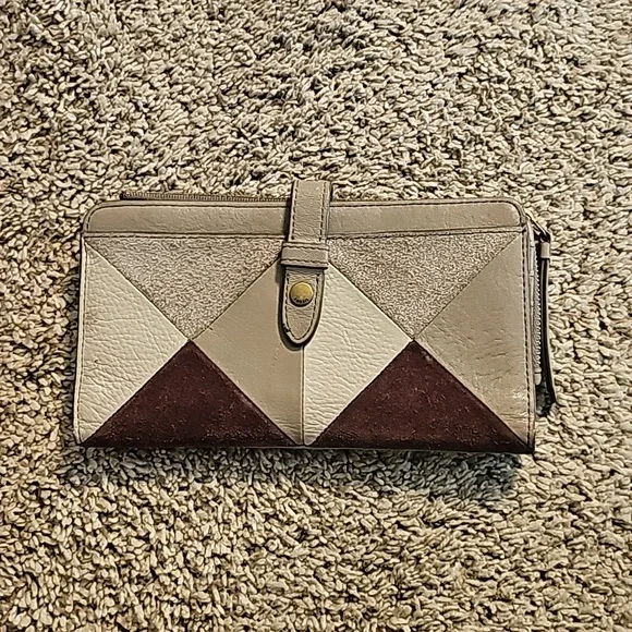 Fossil Bags Fossil Womens Fiona Leather Tab Clutch Variety